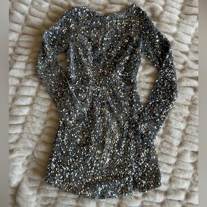 Selfie Leslie Silver Sequin Long Sleeve Mini Dress NWT